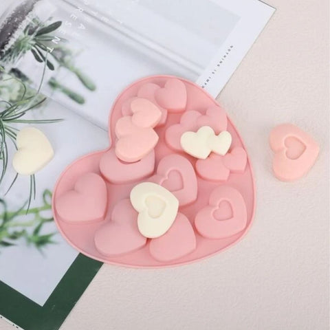 Molde Corazón con 9 Corazones Variados