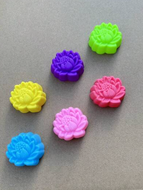 Set Capacillos de Silicón con 12 Flores Individuales para Repostería