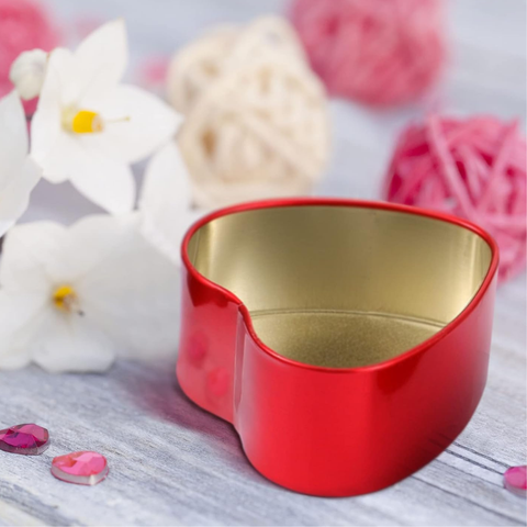 Lata de Corazón Roja