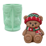 Chocolate navideño en forma de oso con gorro hecho con molde de silicona
